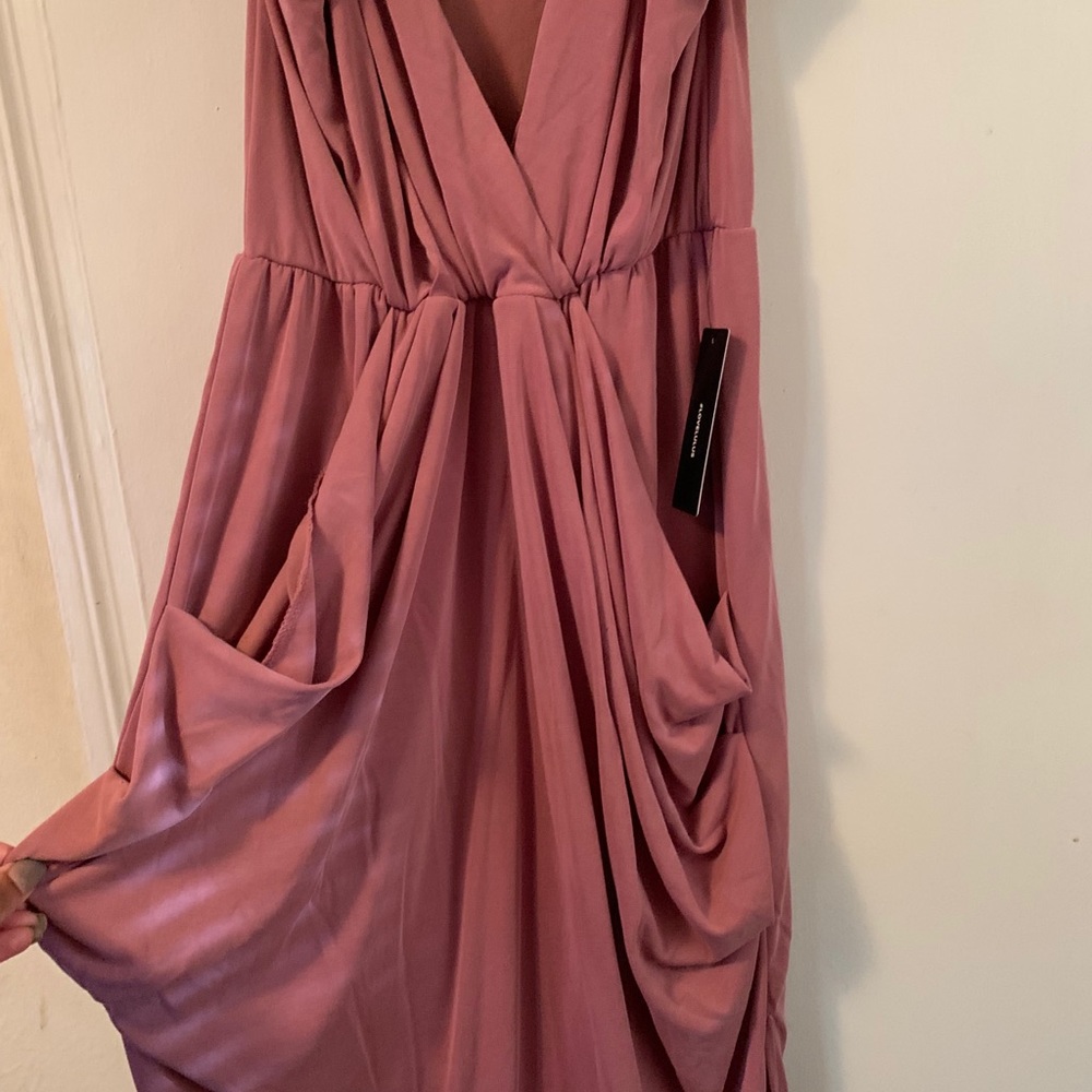 Lulus’s spring dress NWT